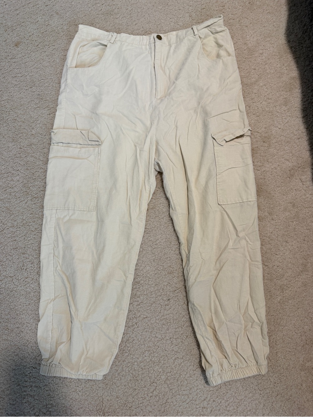 Women’s Cargo Jogger Pants - Cream